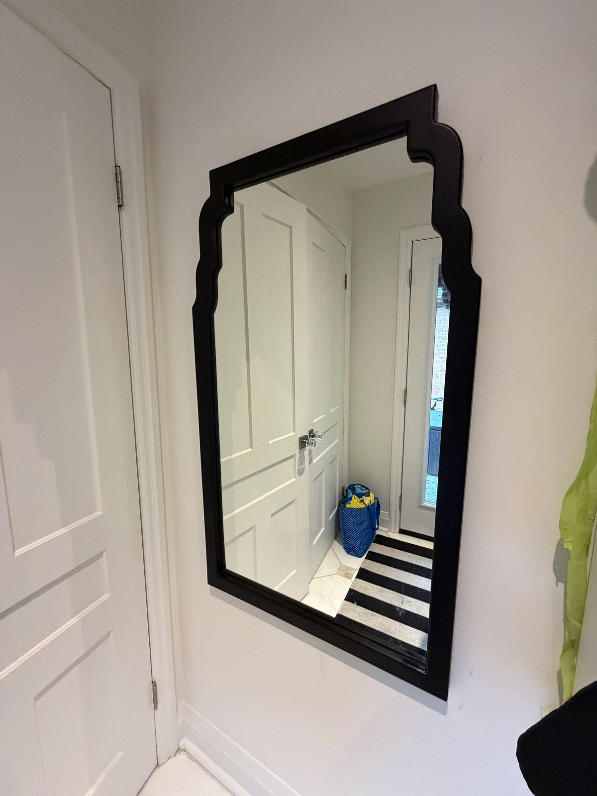 Black Framed Mirror Mounting