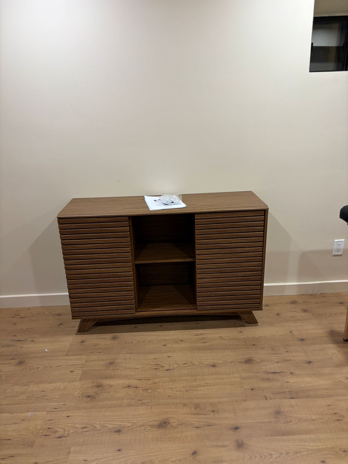 Slatted Console Assembly Small Unit